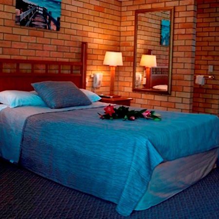 Pacific Paradise Airport Motel מראה חיצוני תמונה