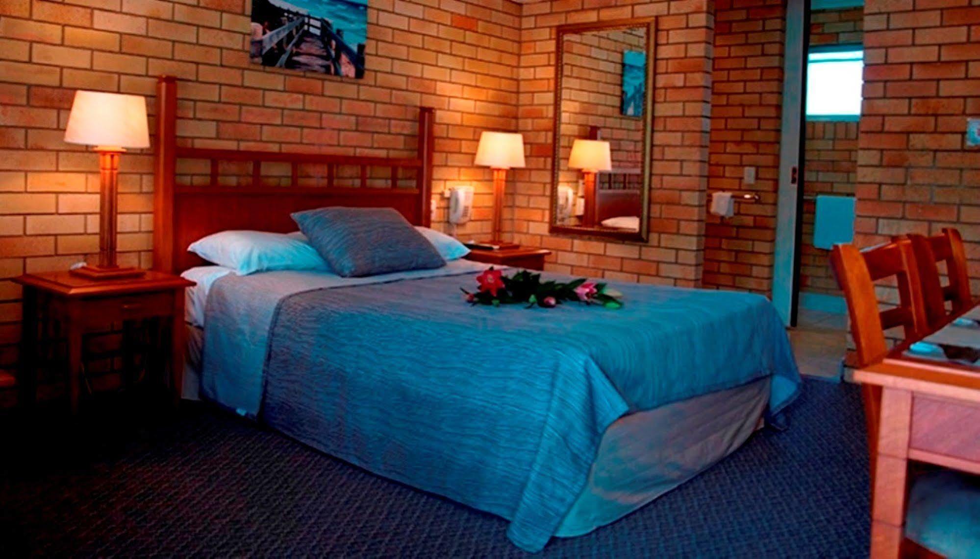 Pacific Paradise Airport Motel מראה חיצוני תמונה